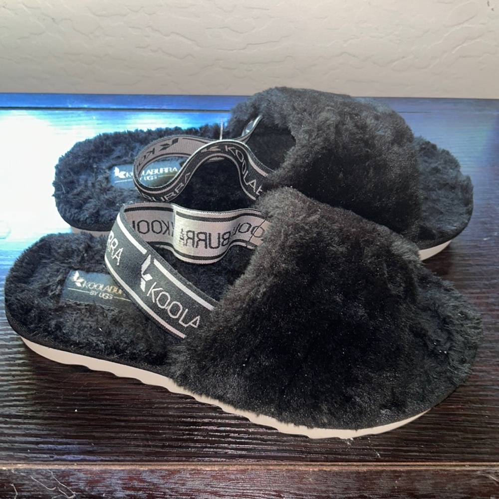 Ugg kookaburra black platform slippers women’s 8